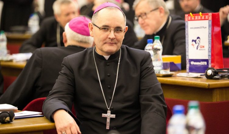 Biskup Andrzej Przybylski zaprasza na Czuwanie - Odnowa w Duchu Świętym  Diecezji Łomżyńskiej